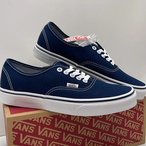 Vans • WMNS Authentic (Angstrplng) Dress Blue/True White 
VN000EE332D
Sneakers - Picture 15 of 16
